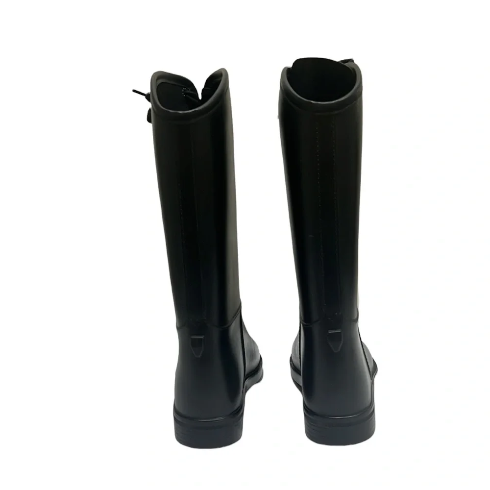Naot black sporty